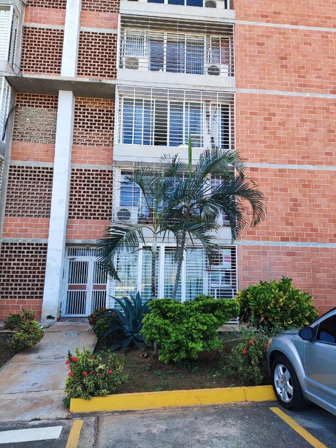 Apartamento Frente Al Aeropuerto De Майкетия Экстерьер фото